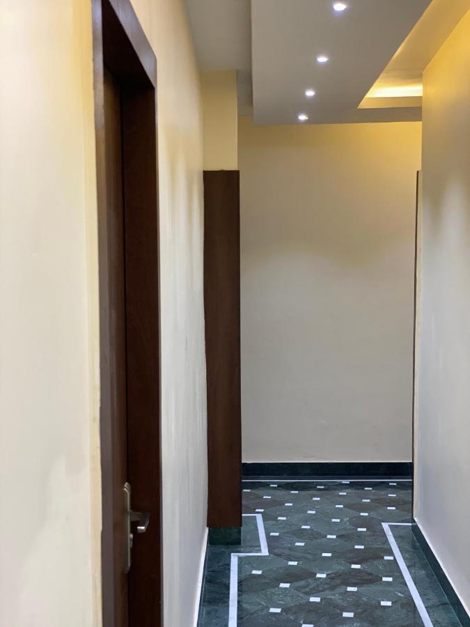 Shivam Hotels Калькутта Экстерьер фото